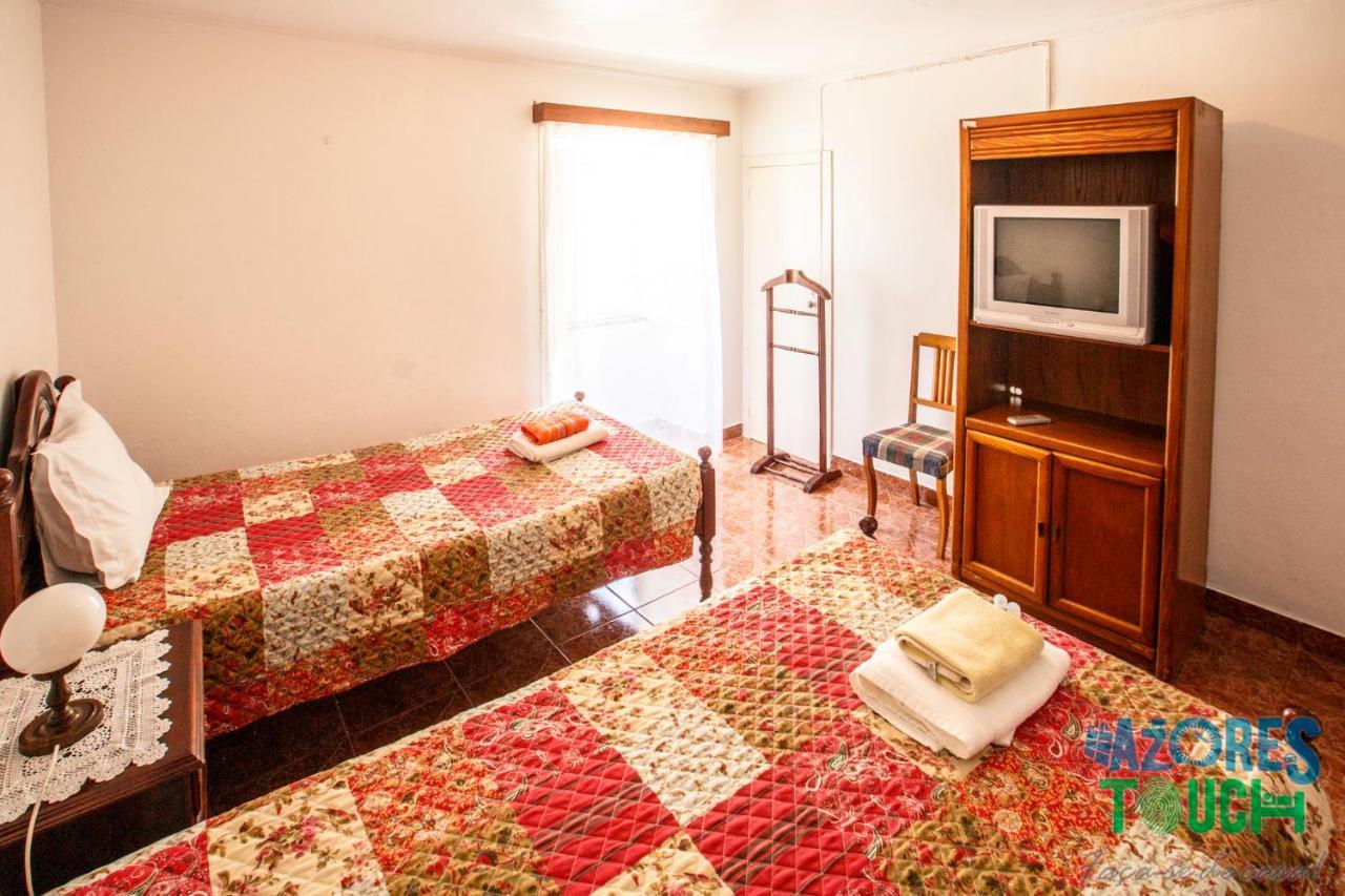 Hospedaria Casa D'Avo Praia da Vitória Buitenkant foto