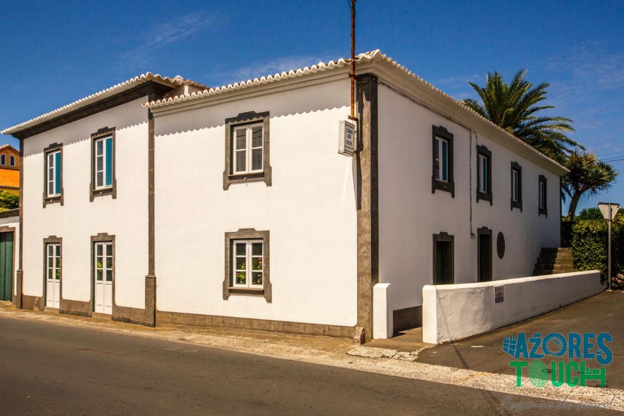 Hospedaria Casa D'Avo Praia da Vitória Buitenkant foto