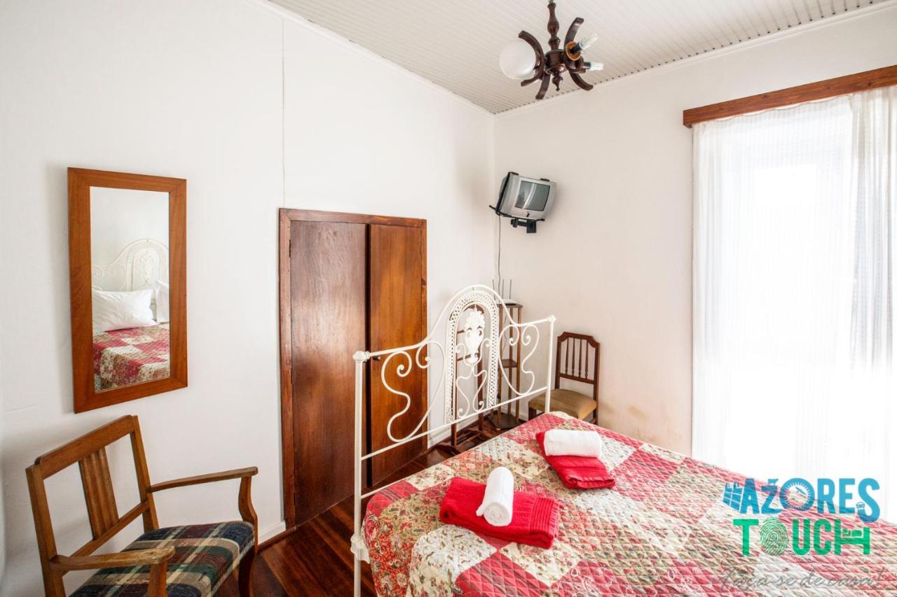 Hospedaria Casa D'Avo Praia da Vitória Buitenkant foto
